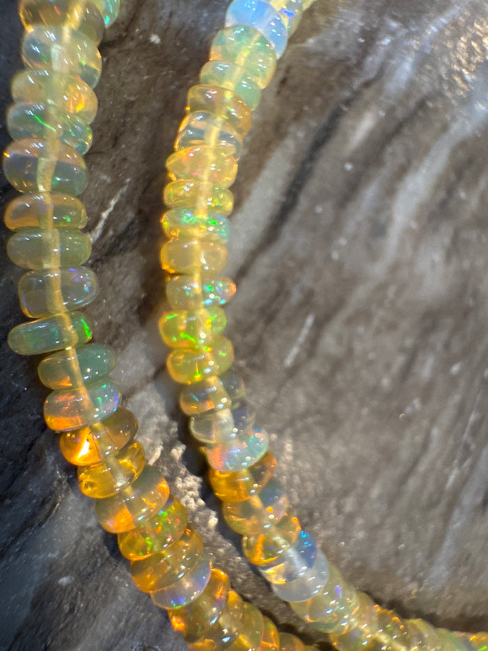 18” with 2” Ethiopian Opal
