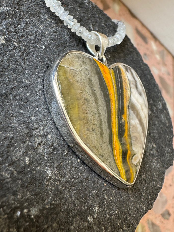 Bumblebee Jasper Heart (Indonesia)