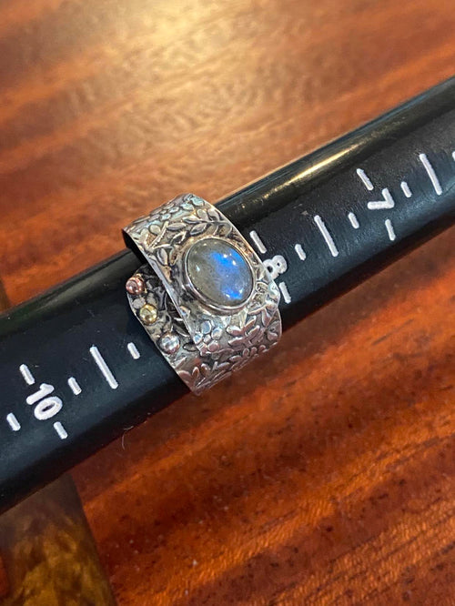 Adjustable Size 8 Labradorite Ring