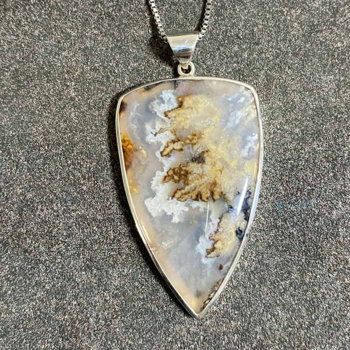 GraveYard Point Plume Agate