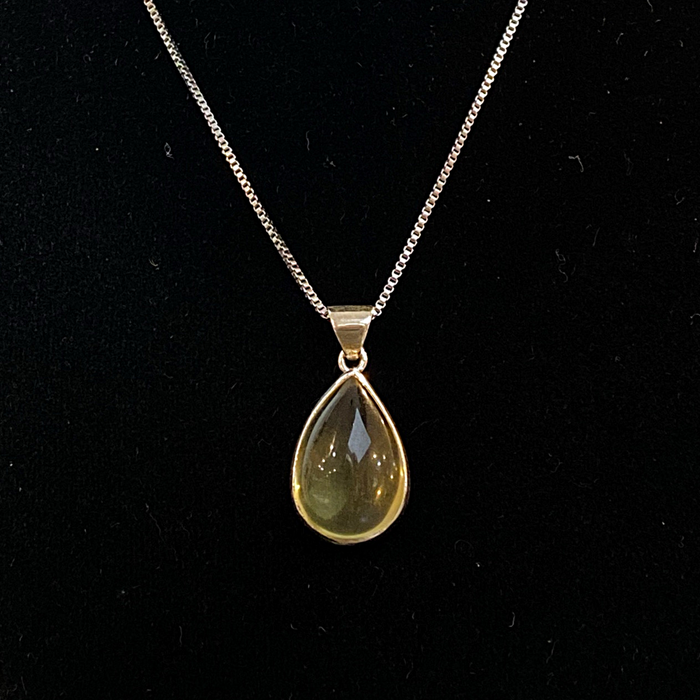Like Sunshine In the Morning ~ Light Yellow Tint ~  Citrine