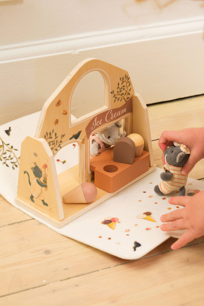 Mini Friends Ice Cream Shop – Egmont