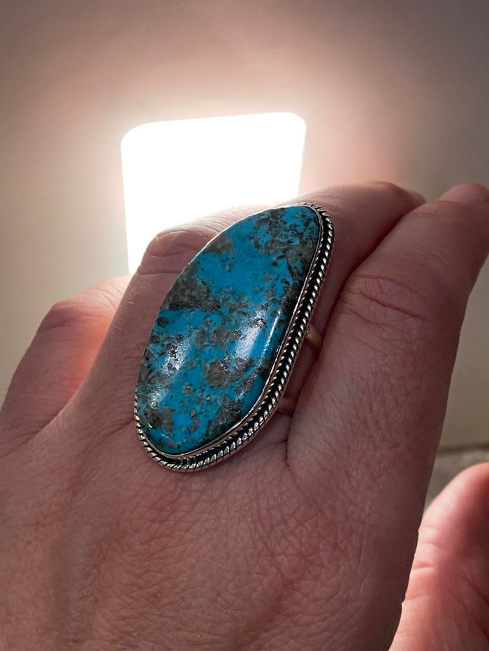 Size 10 Genuine Turquoise Showcase