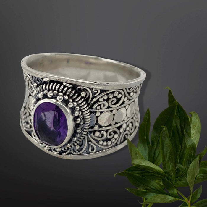 Size 8 Amethyst Ring