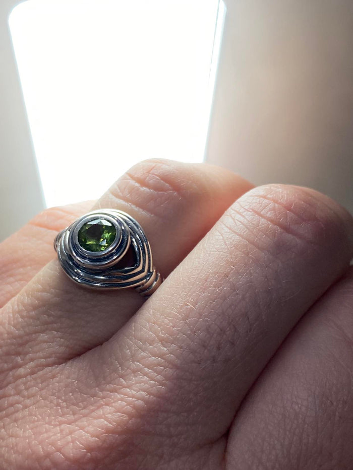 Size 8 Gem Cut Green Sterling Silver