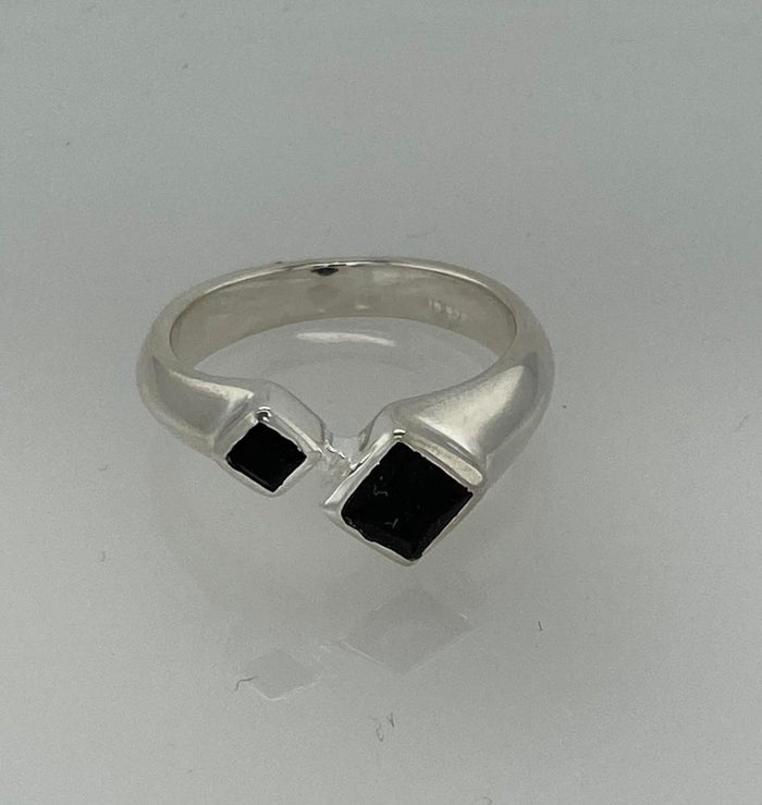 Size 8 Obsidian Black Ring