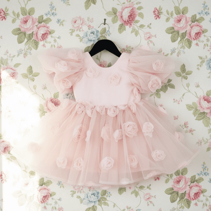 The Rose Garden Tulle V-Back Puff Dress – Dolly Pink – DOLLY by Le Petit Tom